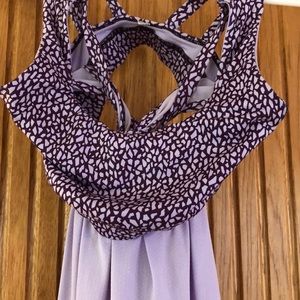 Lululemon work out top, size 6, runs small, excellent shape